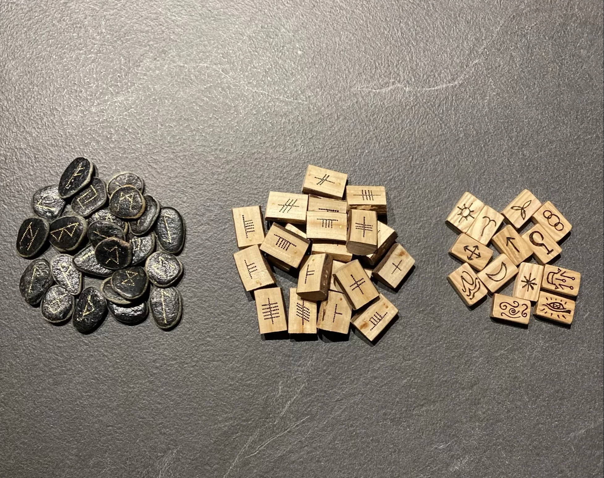 Pieces des runes futhark